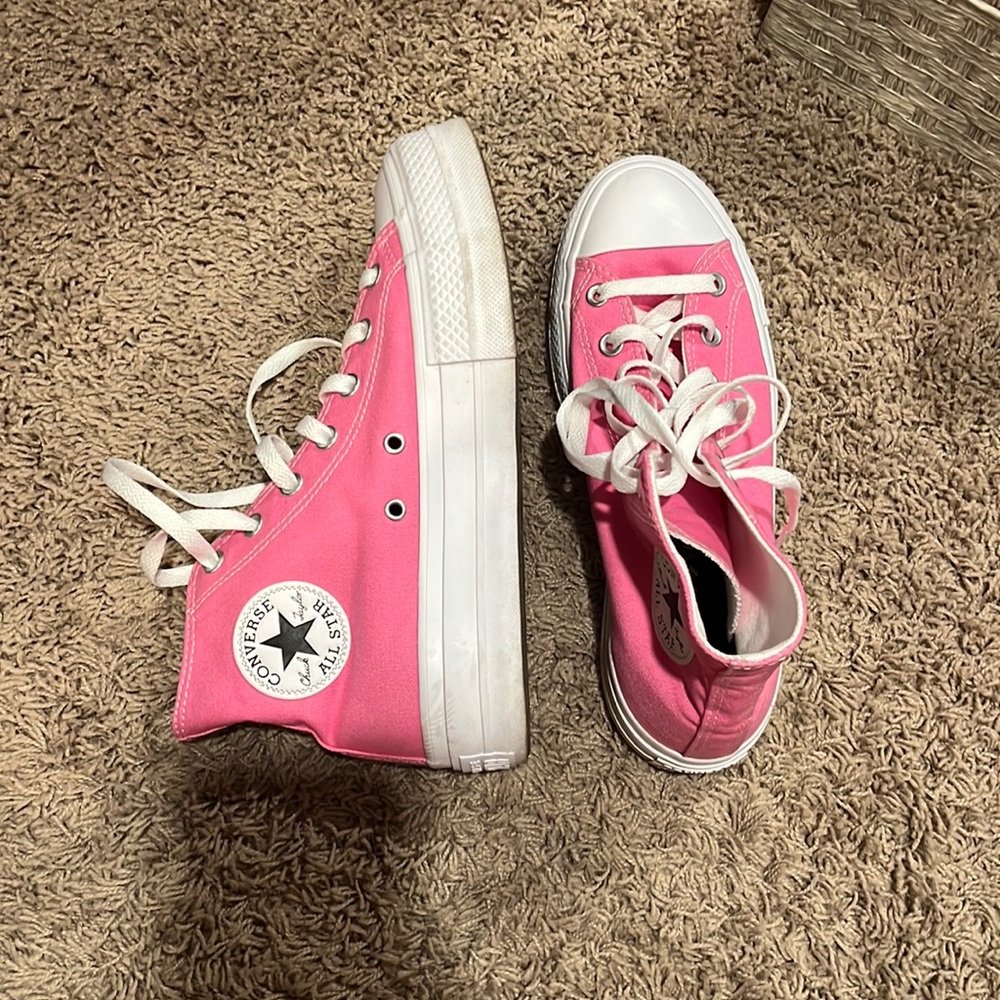 Brand brand new worn one time so cute just getting a different pair!! PLEASE BUY